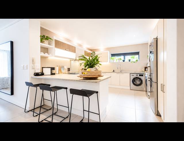 3 BEDROOM APARTMENT TO LET IN HOUT BAY CENTRAL